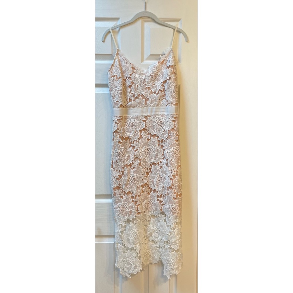 White Floral Lace Bodycon Dress with Nude Lining
